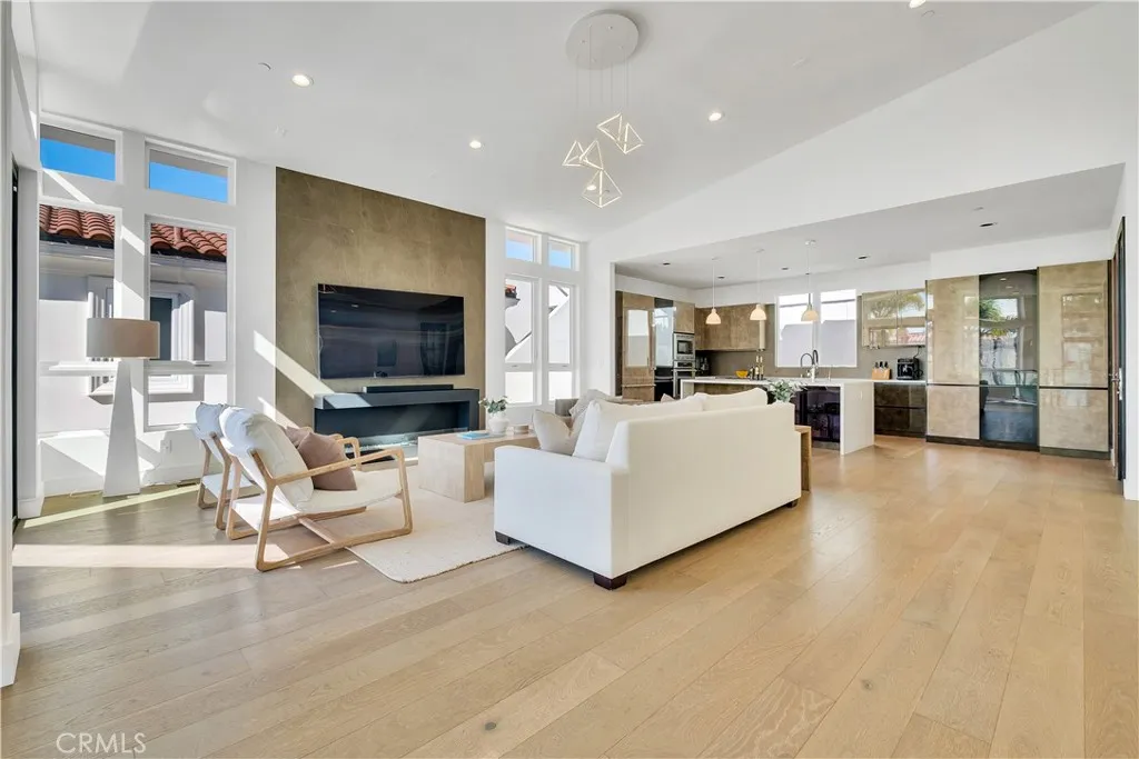 719 1st Place, Hermosa Beach, California 90254 home-pic-5