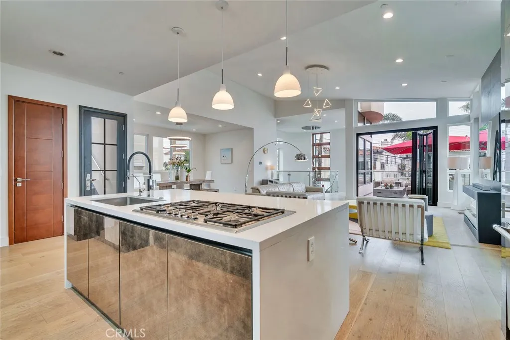 719 1st Place, Hermosa Beach, California 90254 home-pic-27