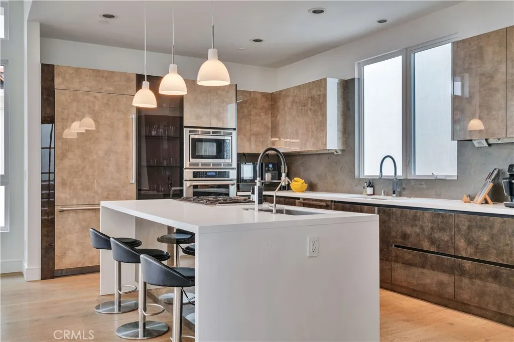 719 1st Place, Hermosa Beach, California 90254 home-pic-18