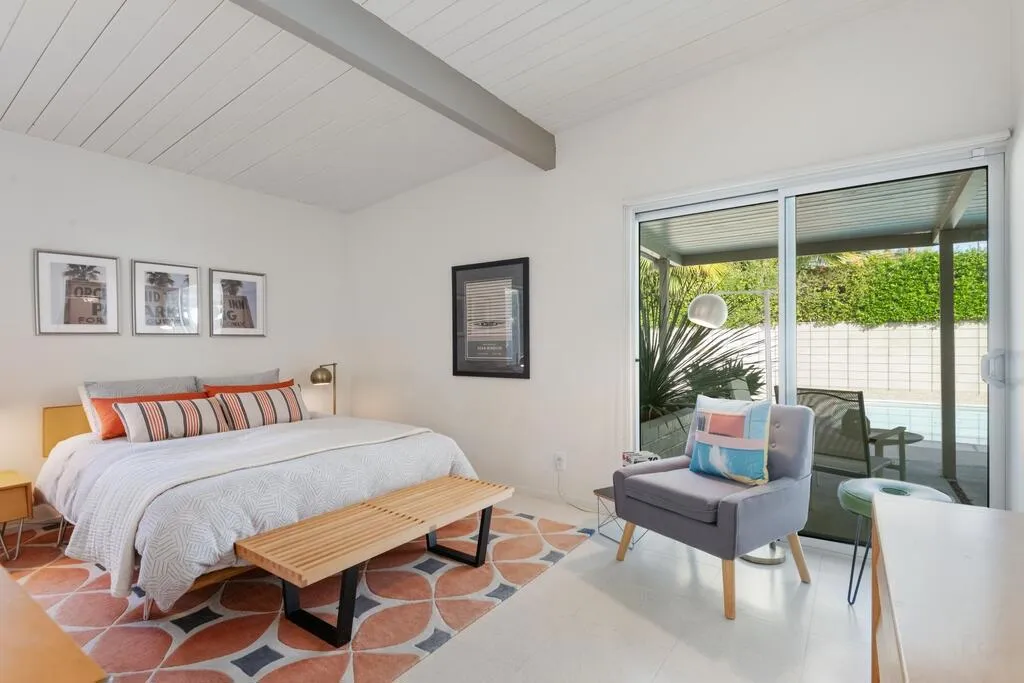 282 N Orchid Tree Lane, Palm Springs, California 92262 home-pic-17