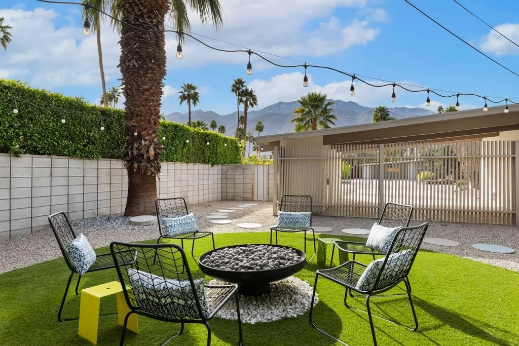 282 N Orchid Tree Lane, Palm Springs, California 92262 home-pic-36