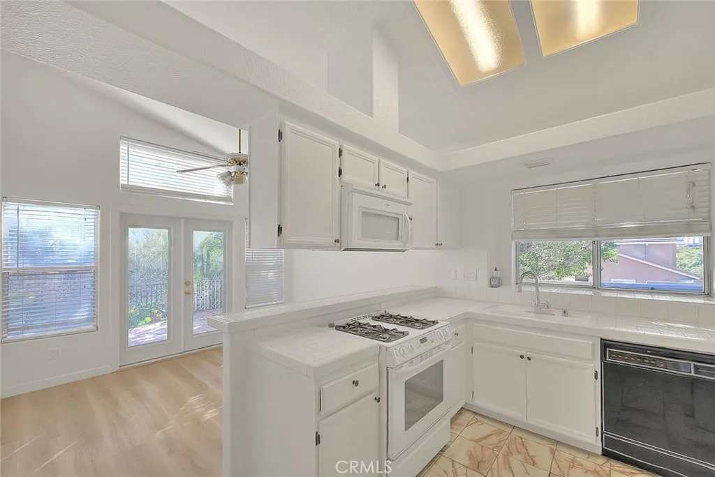 10211 Corkwood Court, Rancho Cucamonga, California 91737 home-pic-15