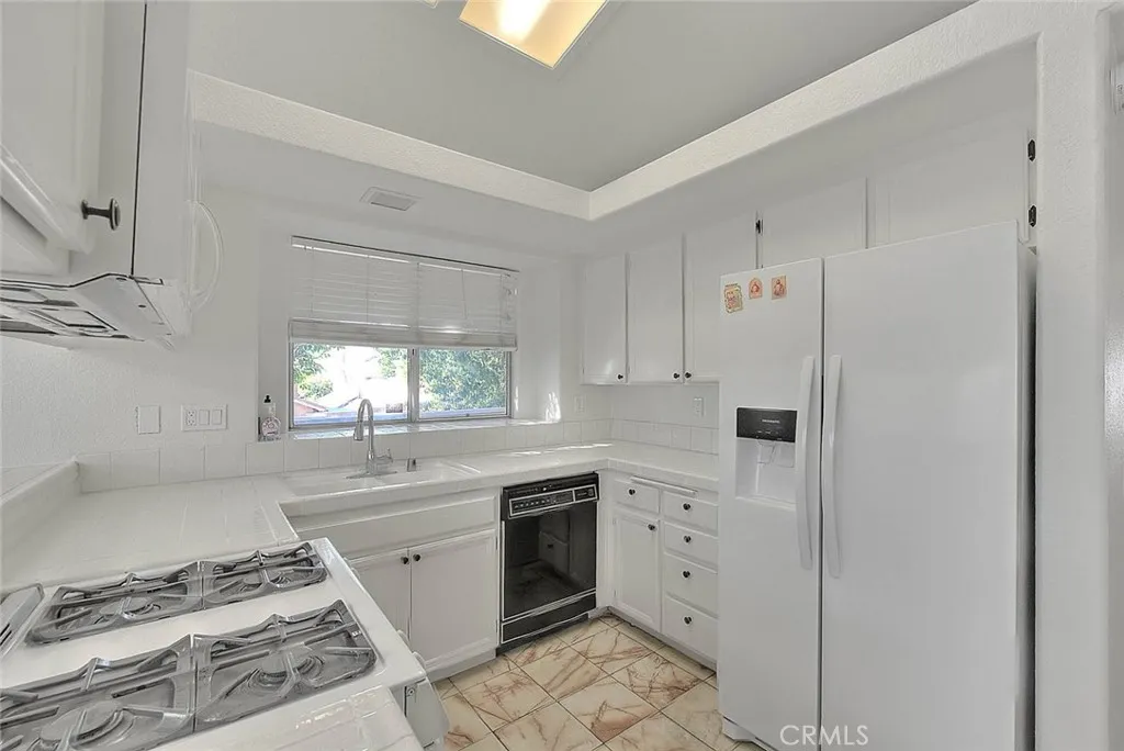 10211 Corkwood Court, Rancho Cucamonga, California 91737 home-pic-16