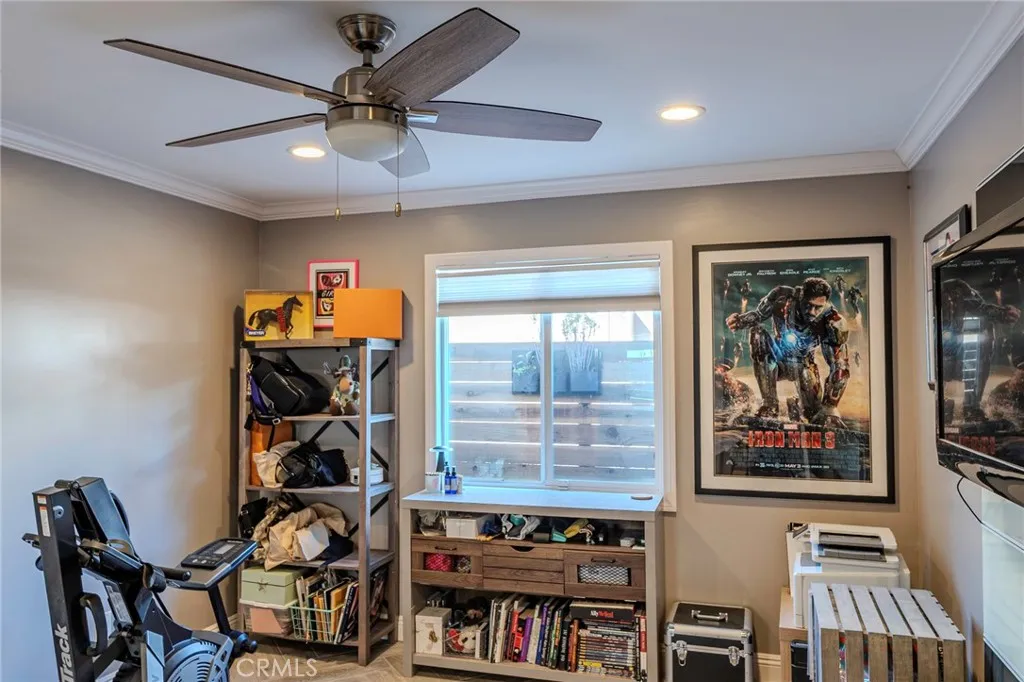6841 E Bacarro, Long Beach, California 90815 home-pic-32