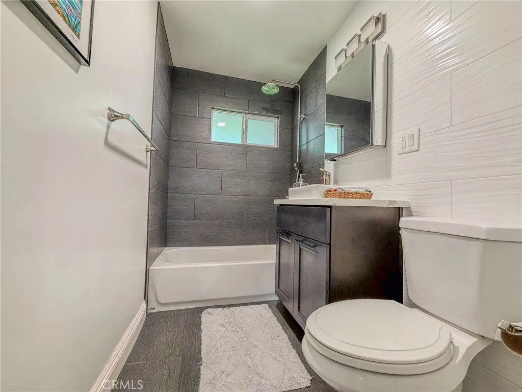 6841 E Bacarro, Long Beach, California 90815 home-pic-21