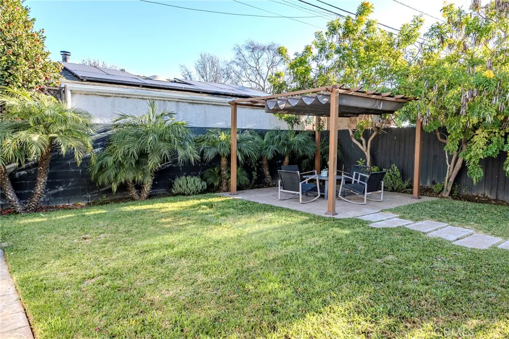6841 E Bacarro, Long Beach, California 90815 home-pic-18
