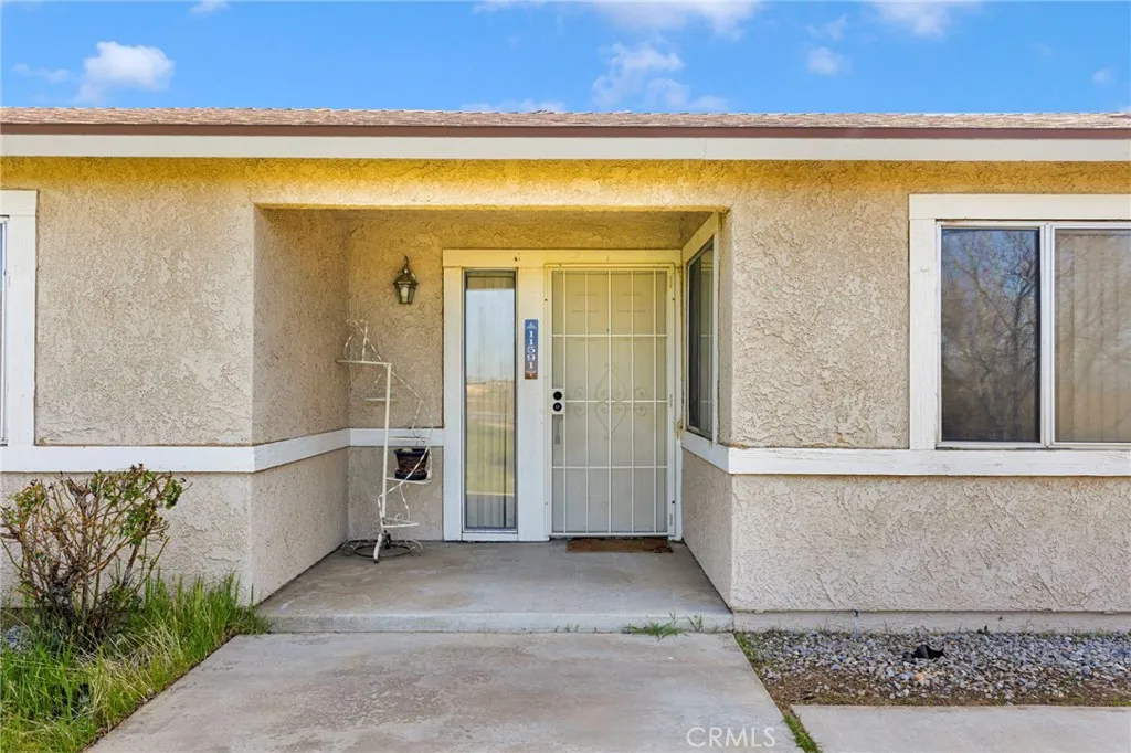 11591 Kiowa Road, Apple Valley, California 92308 home-pic-5