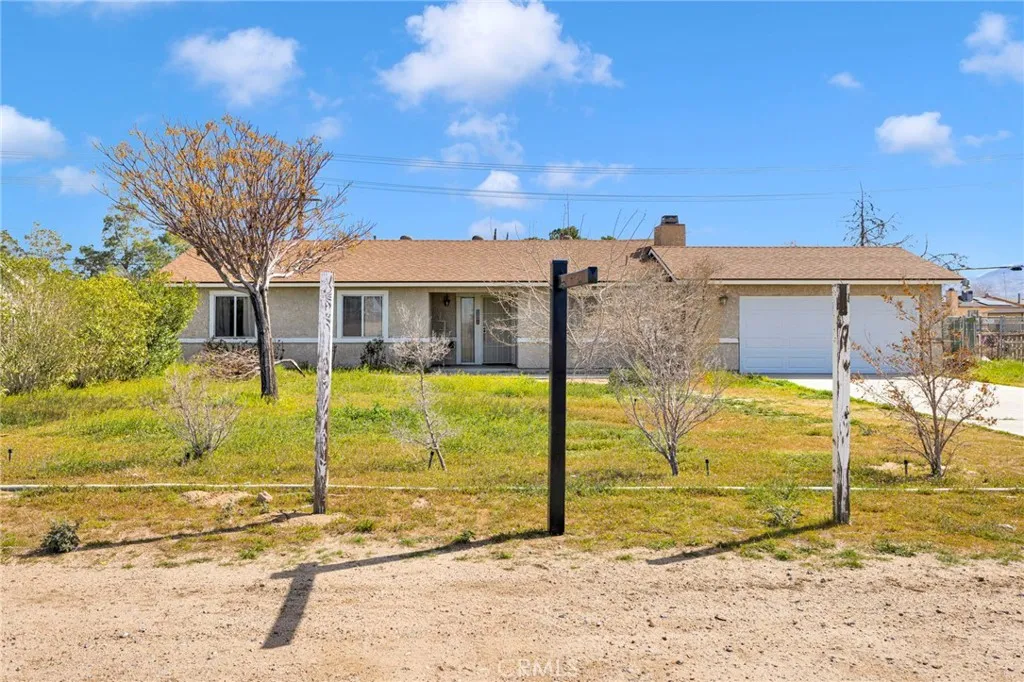 11591 Kiowa Road, Apple Valley, California 92308 home-pic-1