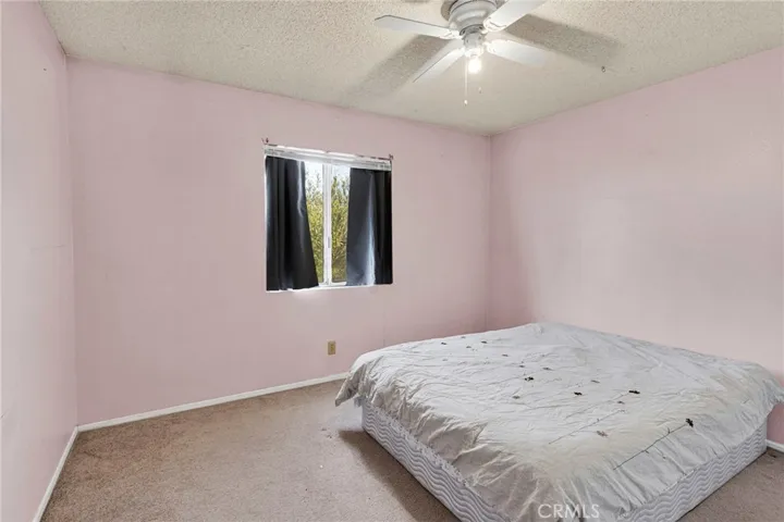 11591 Kiowa Road, Apple Valley, California 92308