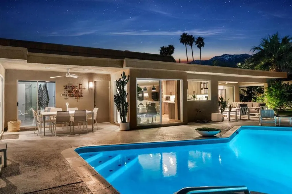 1606 E Via Estrella, Palm Springs, California 92264 home-pic-8