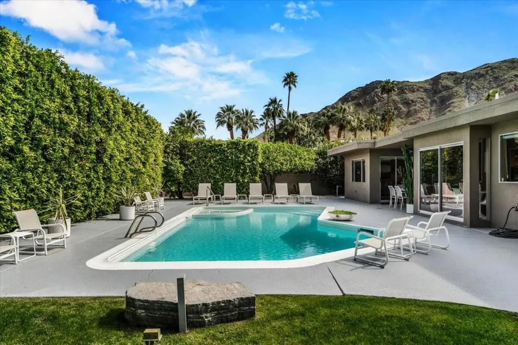 1606 E Via Estrella, Palm Springs, California 92264 home-pic-7