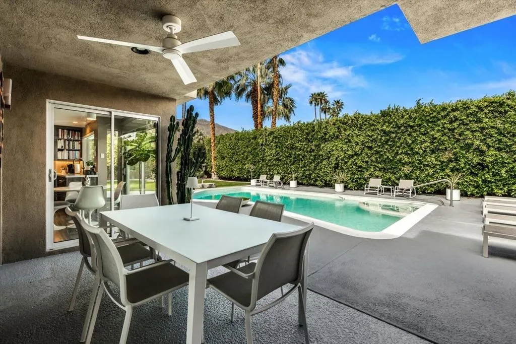 1606 E Via Estrella, Palm Springs, California 92264 home-pic-46