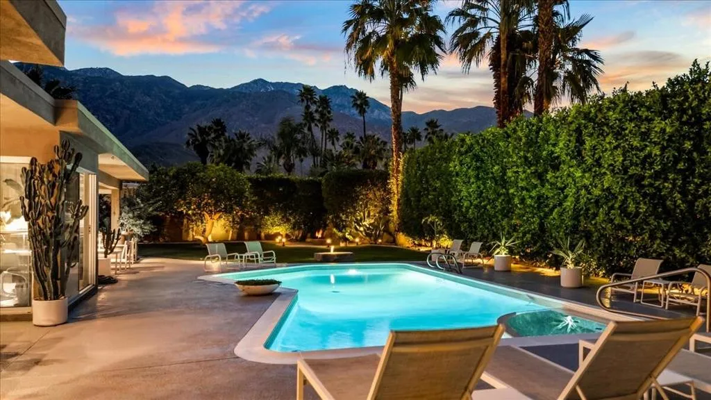 1606 E Via Estrella, Palm Springs, California 92264 home-pic-2