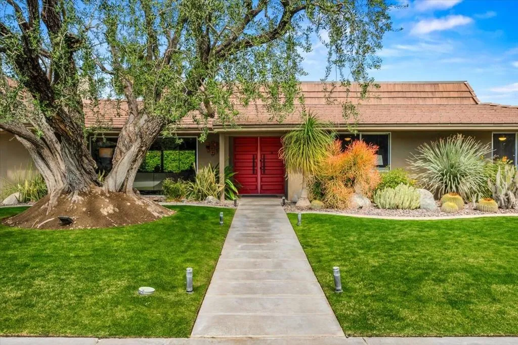 1606 E Via Estrella, Palm Springs, California 92264 home-pic-14
