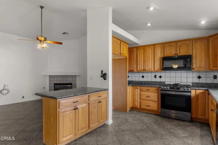19-web-or-mls-3212-chuckwagon-st