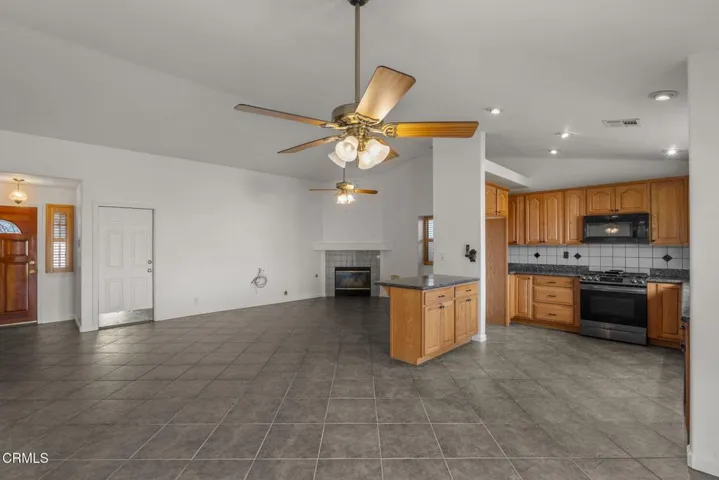 8-web-or-mls-3212-chuckwagon-st