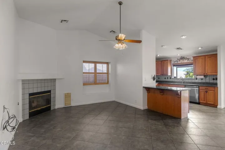 10-web-or-mls-3212-chuckwagon-st