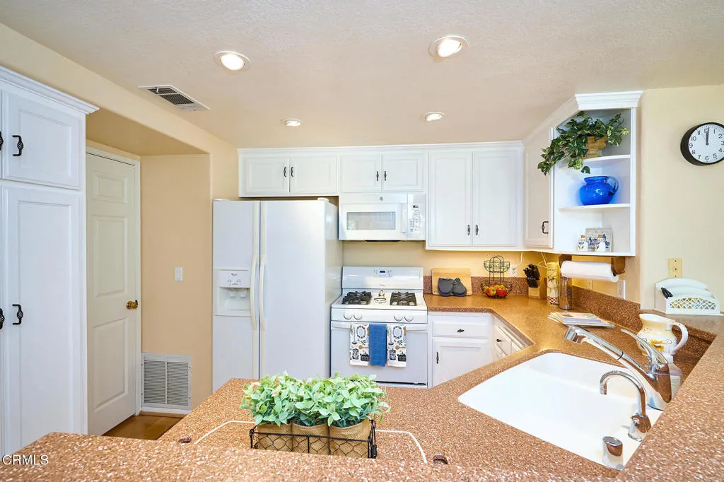 7050 Paseo Encantada, Camarillo, California 93012 home-pic-22