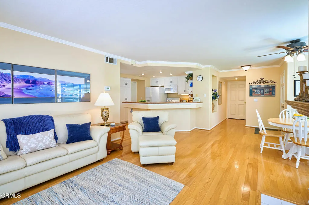 7050 Paseo Encantada, Camarillo, California 93012 home-pic-12