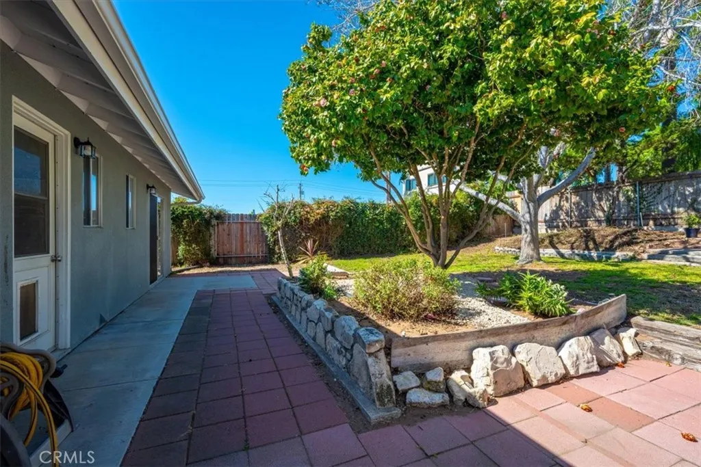 1657 Newport Avenue, Grover Beach, California 93433 home-pic-32