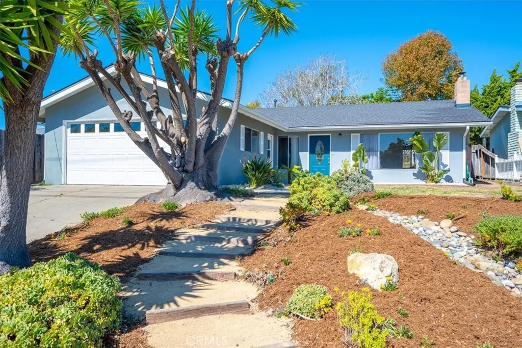 1657 Newport Avenue, Grover Beach, California 93433 home-pic-0
