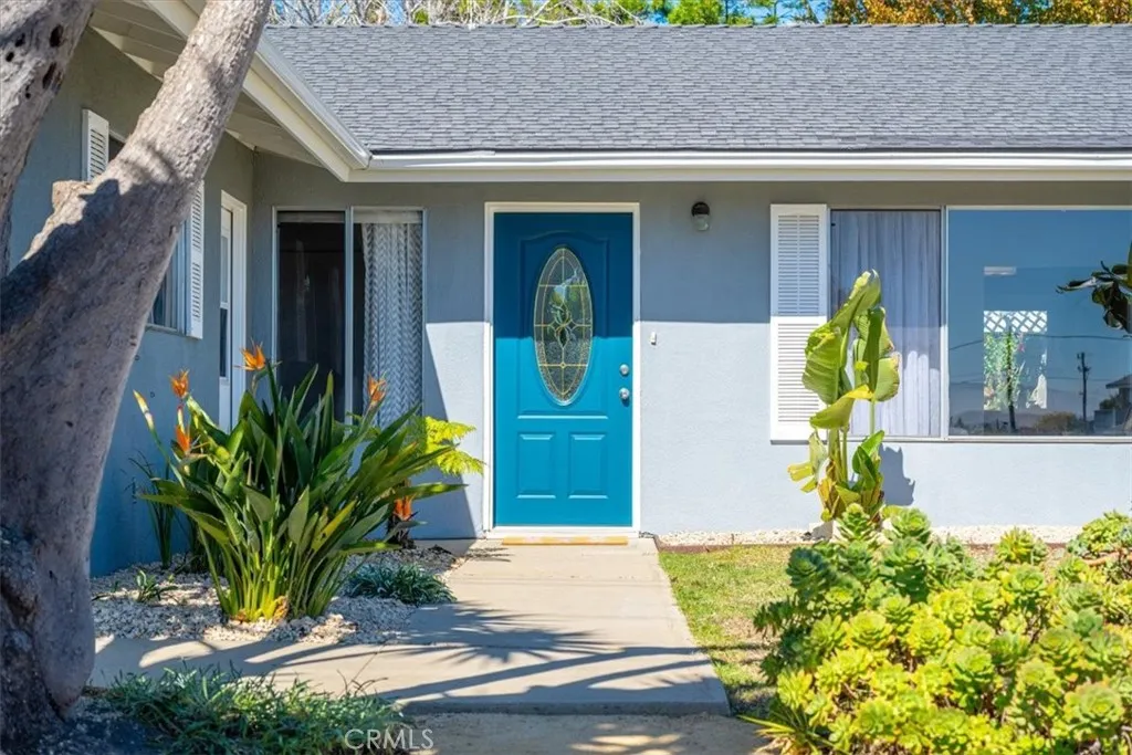 1657 Newport Avenue, Grover Beach, California 93433 home-pic-1