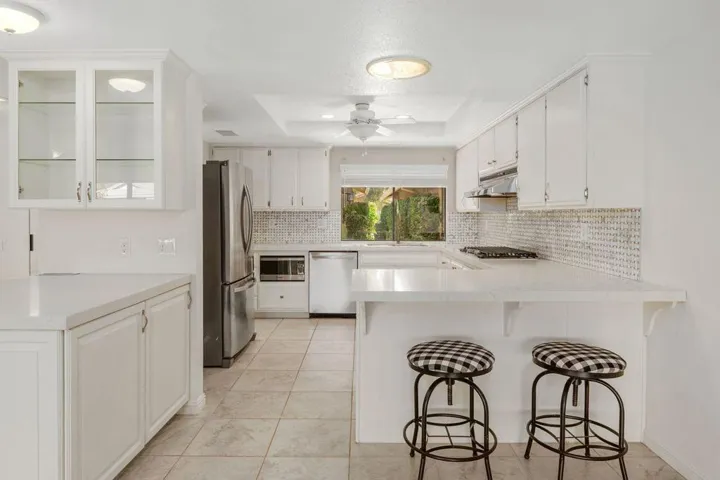 14_12009046_186573_186573-EI-114