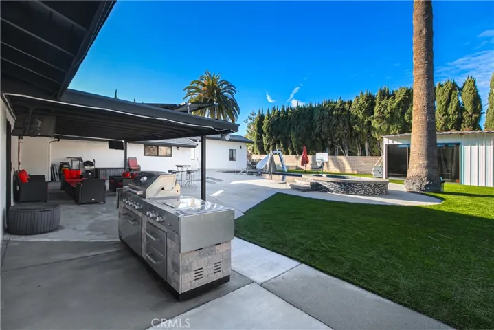 19501 Vintage Street, Northridge, California 91324