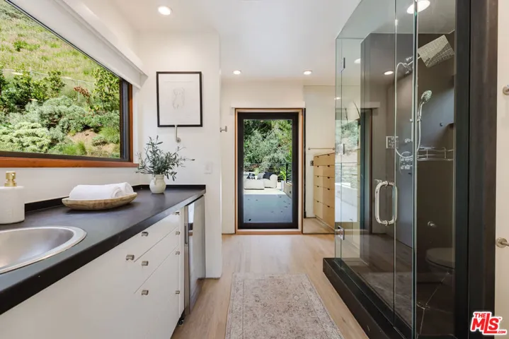 3rd Floor Shower