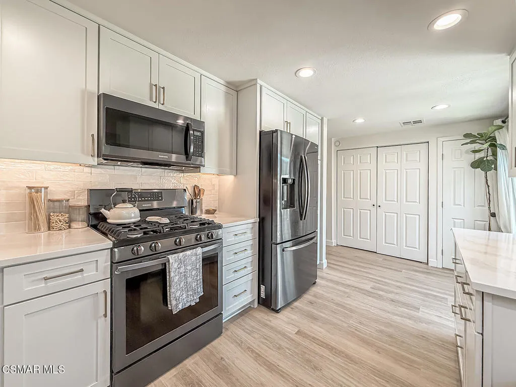 293 Green Moor Place, Thousand Oaks, California 91361 home-pic-15