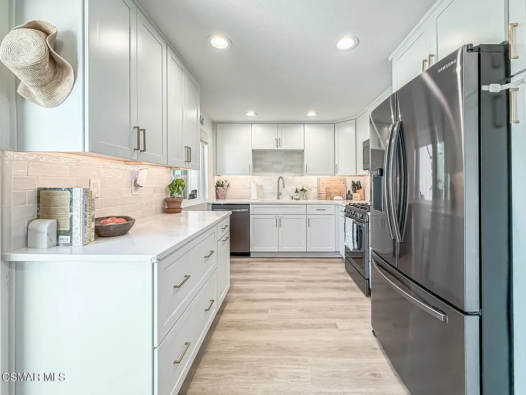 293 Green Moor Place, Thousand Oaks, California 91361 home-pic-12