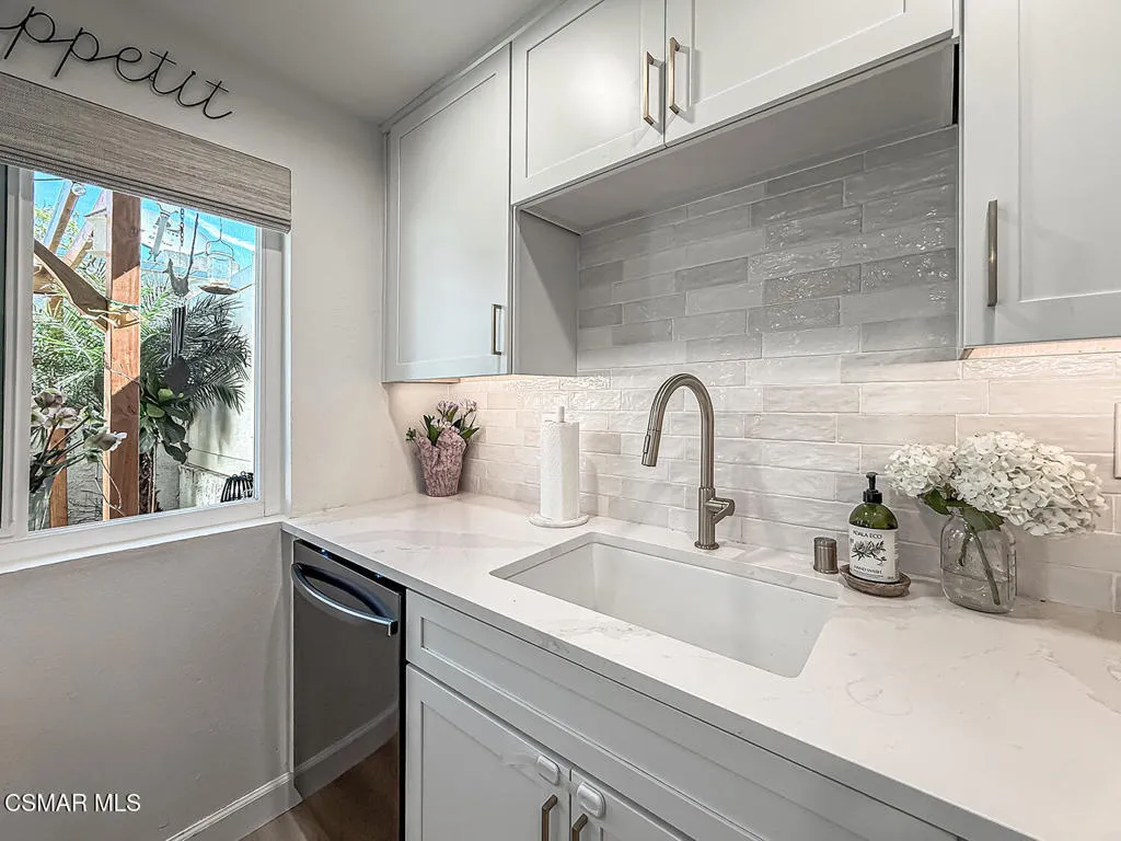 293 Green Moor Place, Thousand Oaks, California 91361 home-pic-14