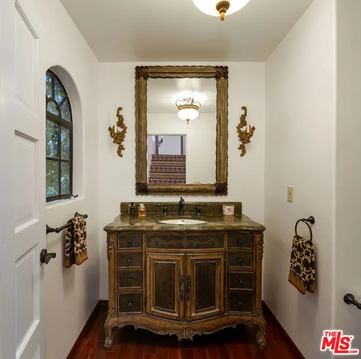 503 Vera Canyon Drive, Malibu, California 90265 home-pic-16