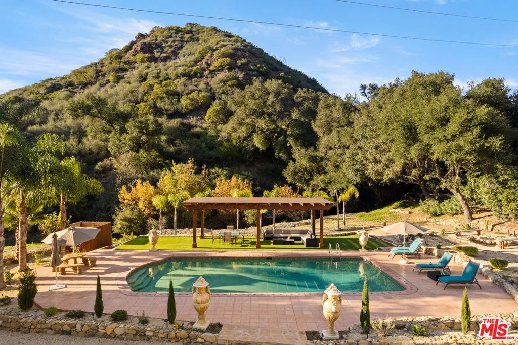 503 Vera Canyon Drive, Malibu, California 90265 home-pic-21