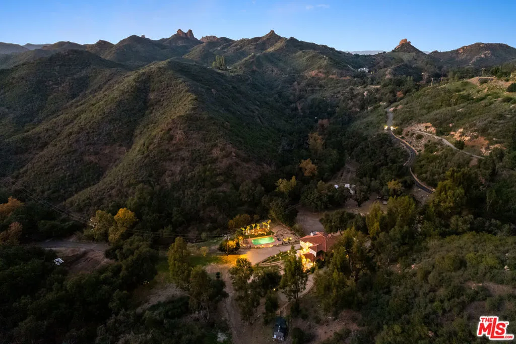 503 Vera Canyon Drive, Malibu, California 90265 home-pic-26