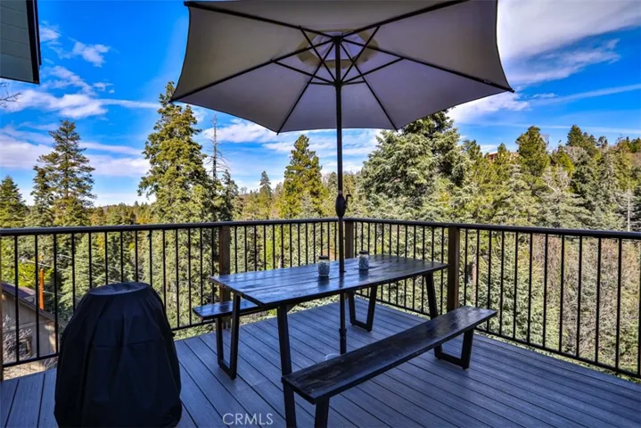 28622 Shenandoah Drive, Lake Arrowhead, California 92352
