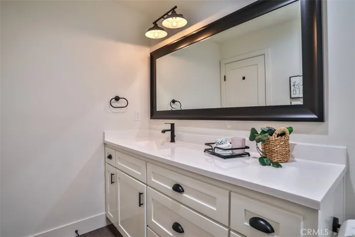 28622 Shenandoah Drive, Lake Arrowhead, California 92352