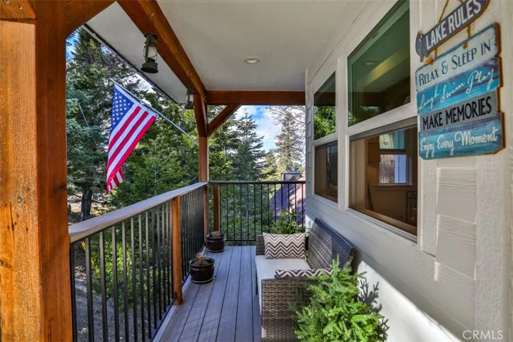 28622 Shenandoah Drive, Lake Arrowhead, California 92352