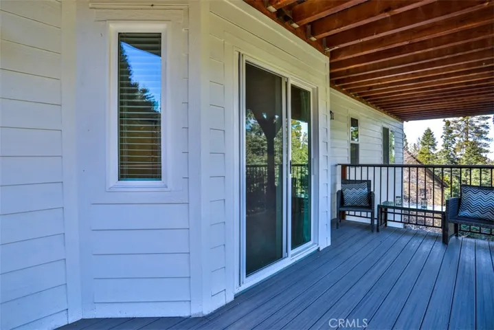 28622 Shenandoah Drive, Lake Arrowhead, California 92352