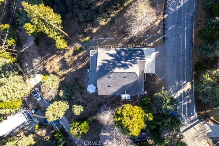 28622 Shenandoah Drive, Lake Arrowhead, California 92352