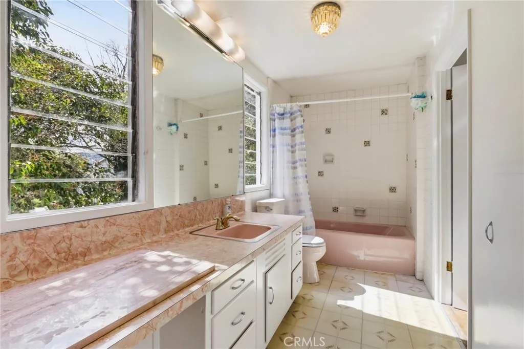 1500 W San Tomas Aquino Road, Campbell, California 95008 home-pic-31