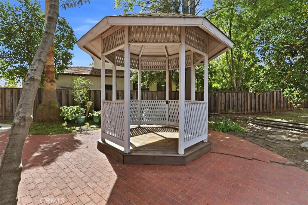 1500 W San Tomas Aquino Road, Campbell, California 95008 home-pic-45