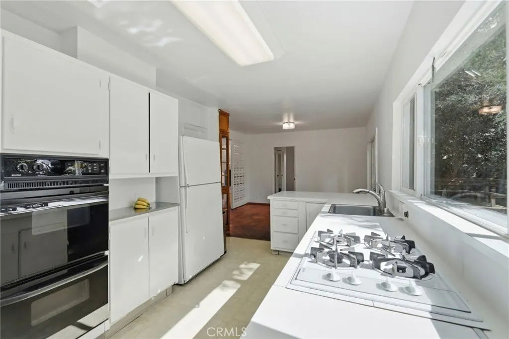 1500 W San Tomas Aquino Road, Campbell, California 95008 home-pic-17