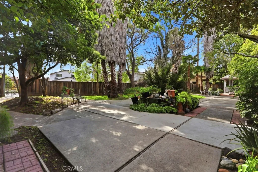 1500 W San Tomas Aquino Road, Campbell, California 95008 home-pic-42
