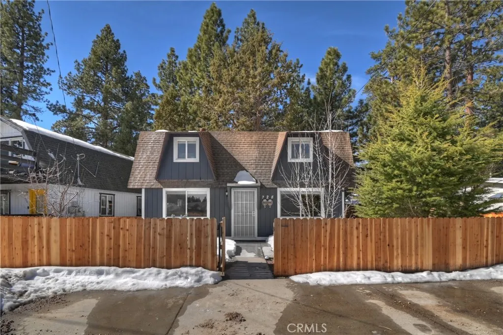 728 W Aeroplane, Big Bear City, California 92314 home-pic-31