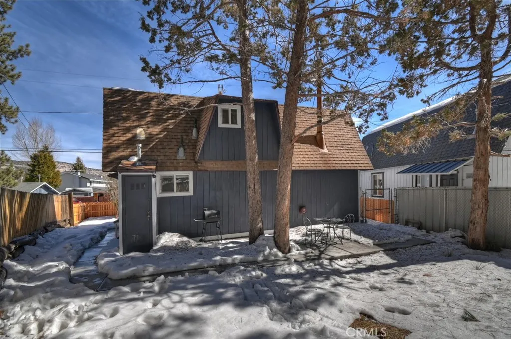 728 W Aeroplane, Big Bear City, California 92314 home-pic-27