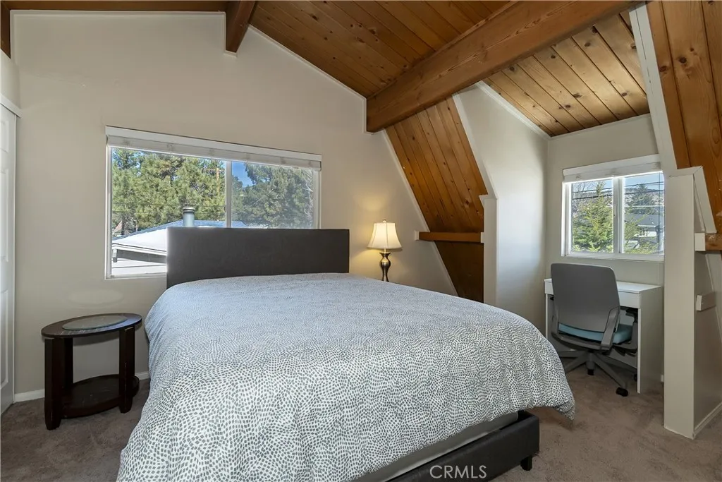 728 W Aeroplane, Big Bear City, California 92314 home-pic-16