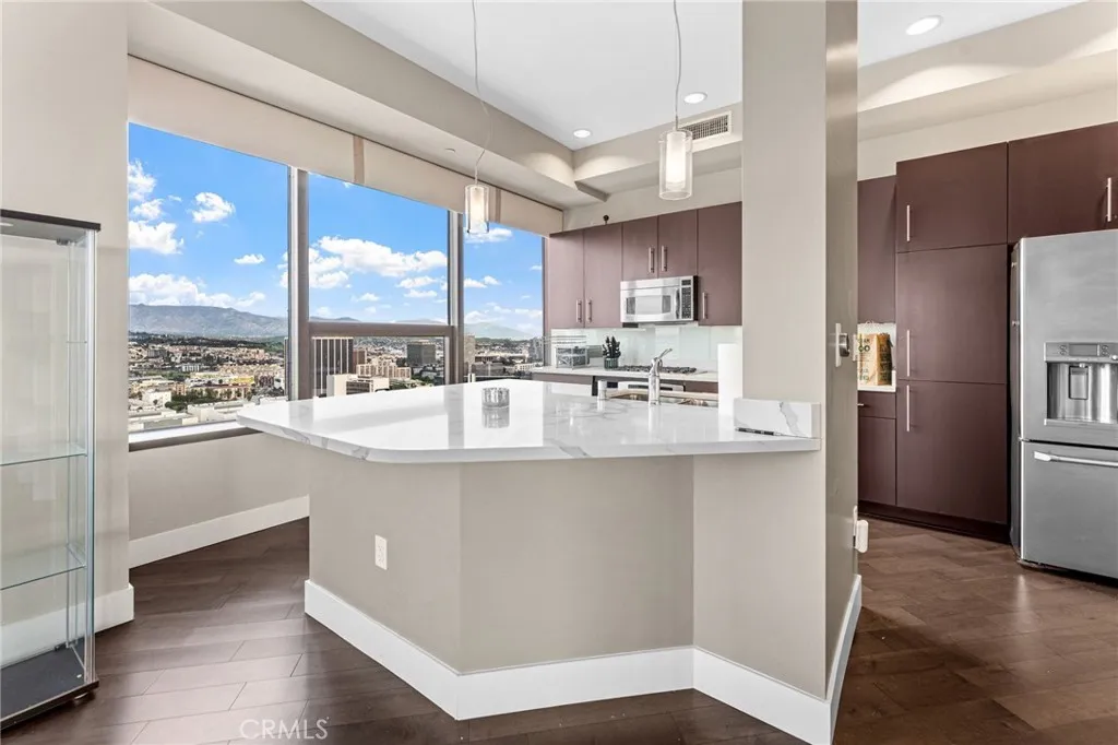 1100 Wilshire 2702, Los Angeles, California 90017 home-pic-9