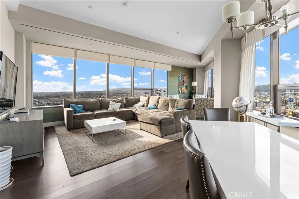 1100 Wilshire 2702, Los Angeles, California 90017 home-pic-4