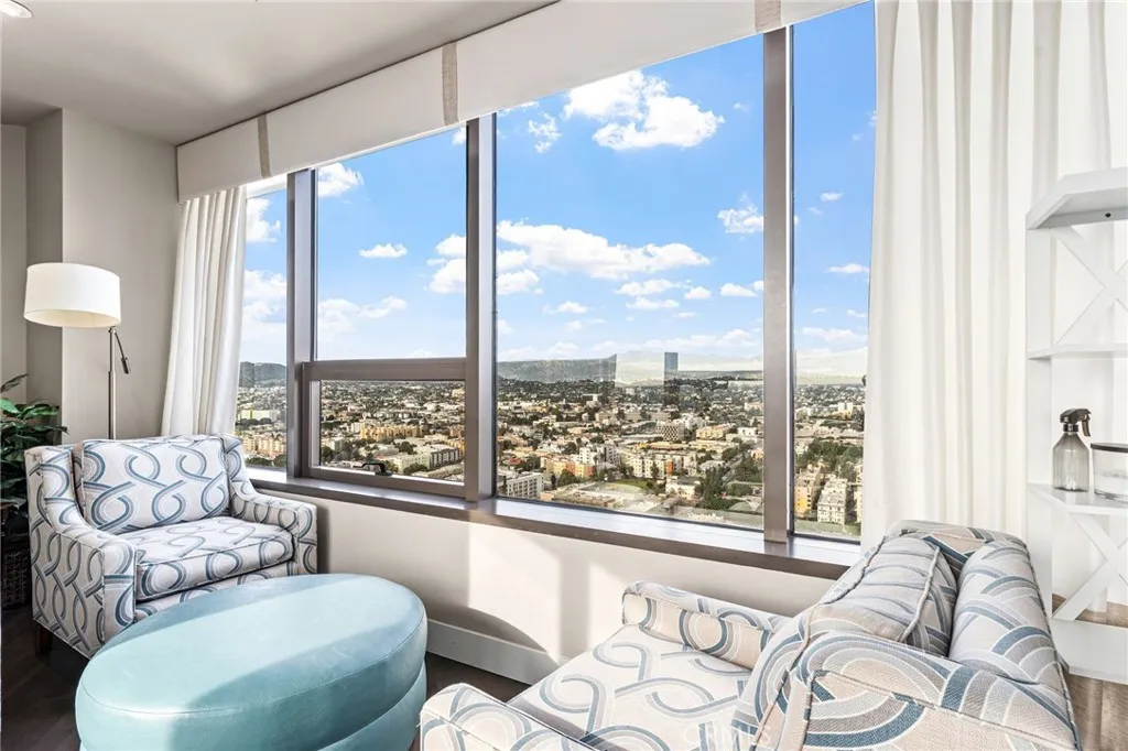 1100 Wilshire 2702, Los Angeles, California 90017 home-pic-6
